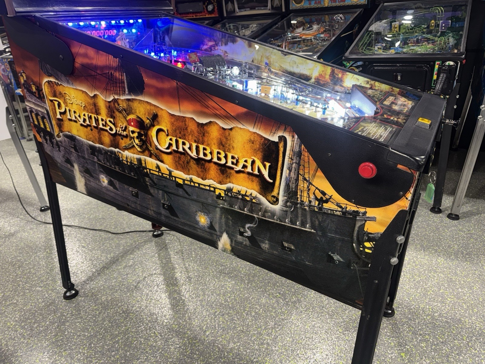 Pirates of the Caribbean Pinball Machine 2007 - Image 5
