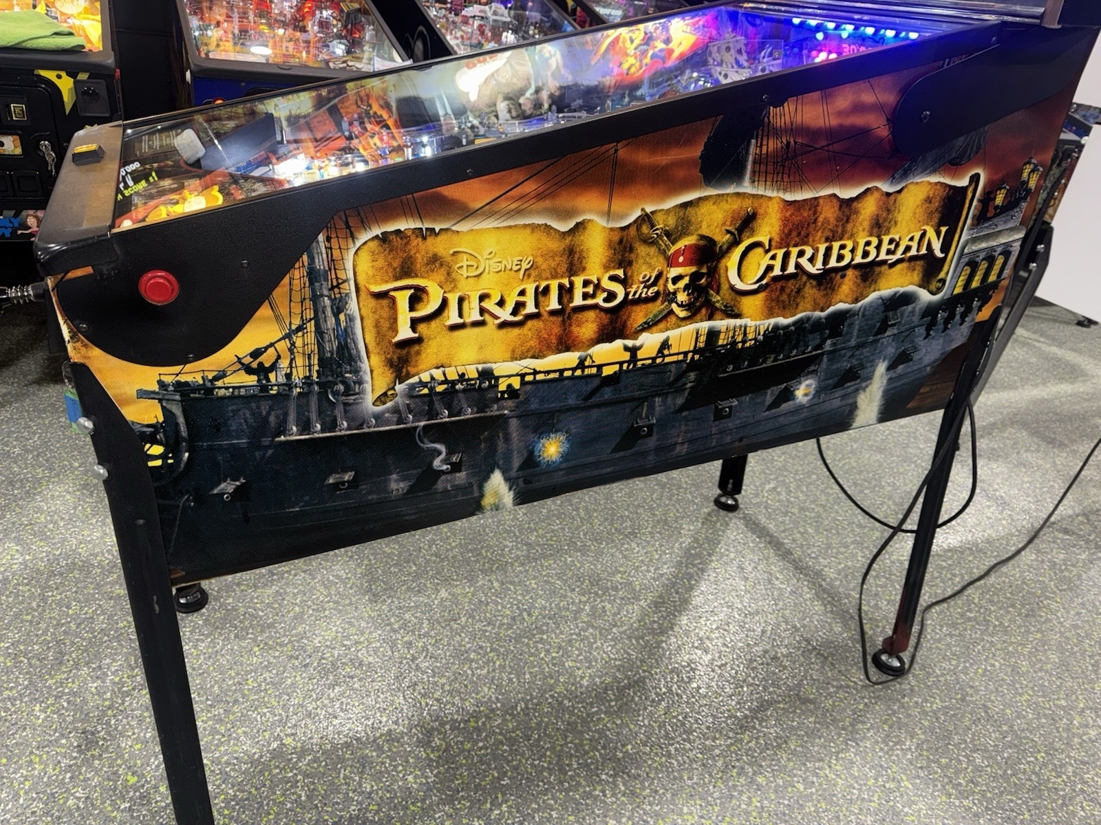 Pirates of the Caribbean Pinball Machine 2007 - Image 4